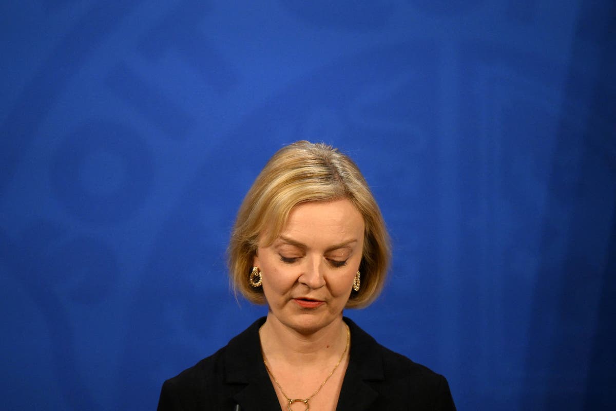 Tory MPs &lsquo;sending in no confidence letters&rsquo; to 1922 Committee in bid to oust Liz Truss