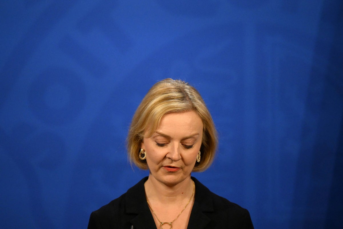 Tory MPs ‘sending in no confidence letters’ to 1922 Committee in bid to oust Liz Truss