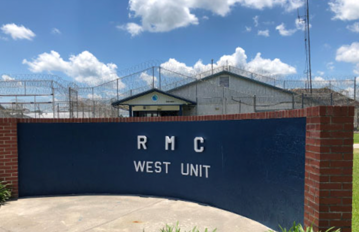 Florida inmate died of broken neck after being tackled by correctional officers