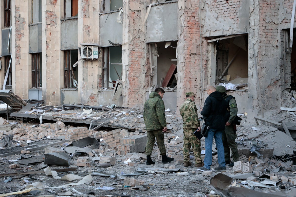 Ukraine: Rockets strike mayor’s office in separatist Donetsk