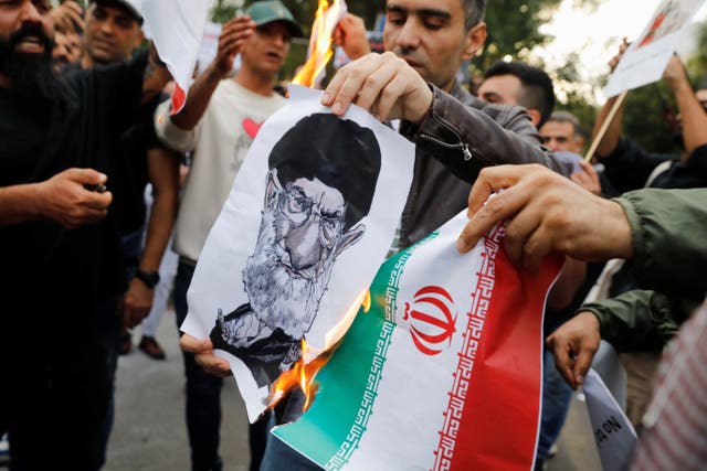 <p>For weeks, protesters have been regularly trashing Khamenei’s portraits and calling for his ousting and death at ongoing rallies</p>