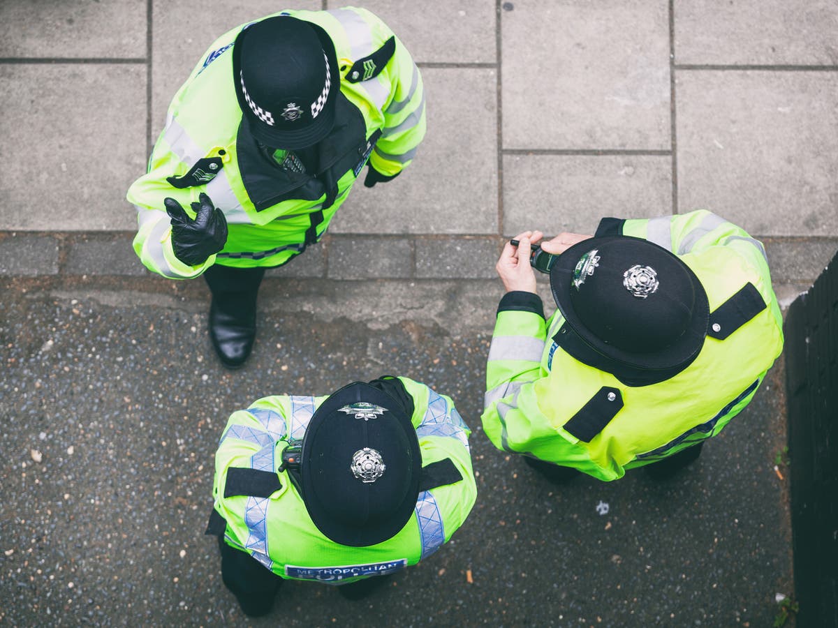 Hundreds of Met Police officers should be sacked for racism and sexual assault, force’s chief admits Hundreds of Met Police officers should be sacked for racism and sexual assault, force’s chief admits