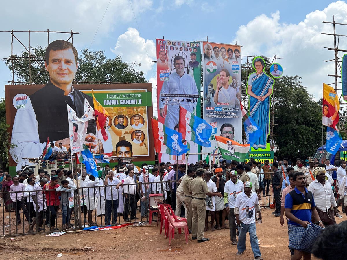 Congress: Voting held in crunch leadership election for India’s ailing grand old party