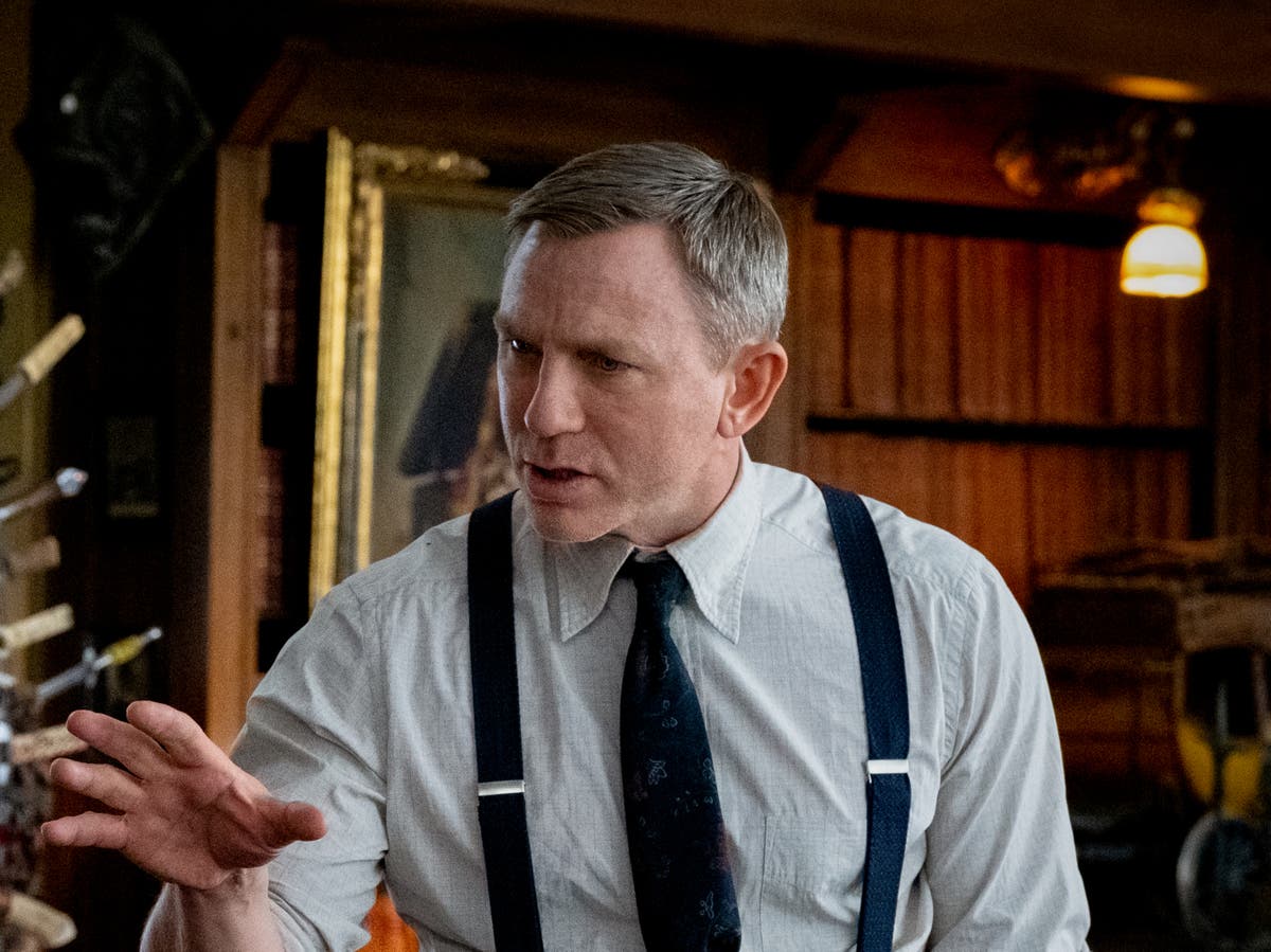 Rian Johnson says Daniel Craig’s Knives Out character is ‘obviously’ queer