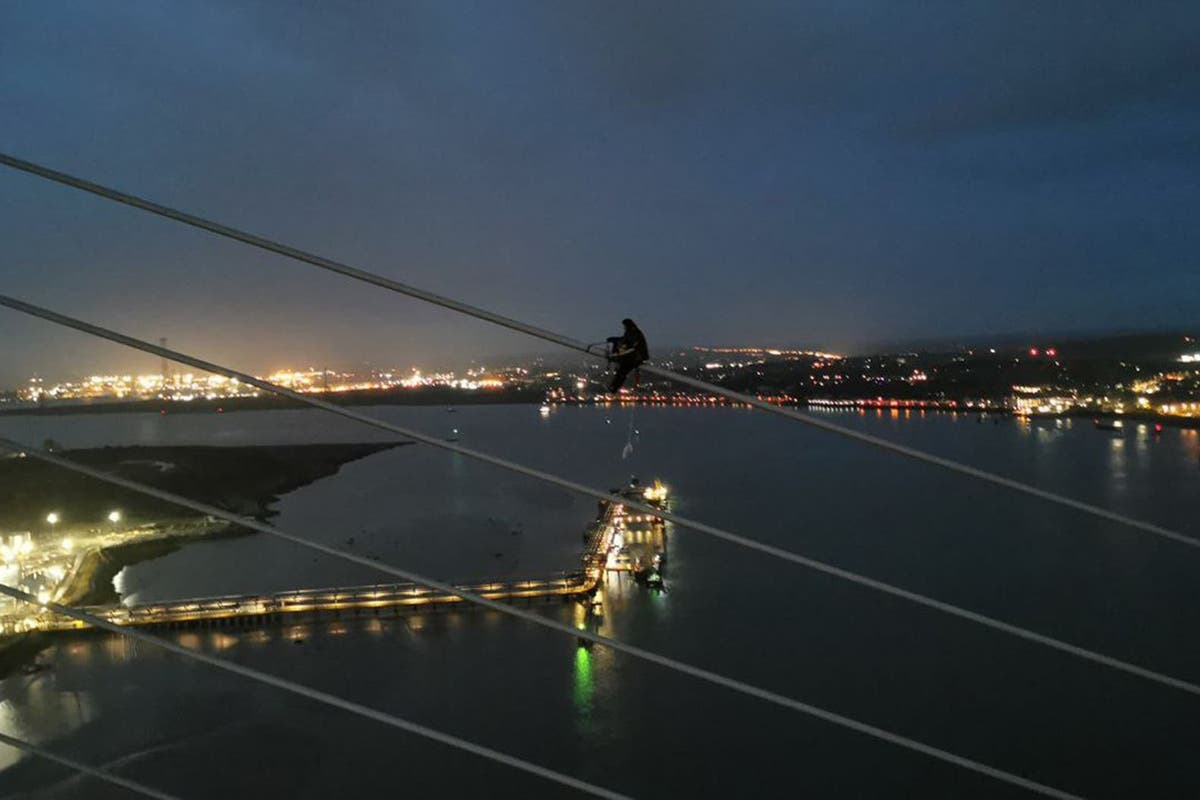 More commuter chaos expected as Just Stop Oil activists remain on major bridge More commuter chaos expected as Just Stop Oil activists remain on major bridge