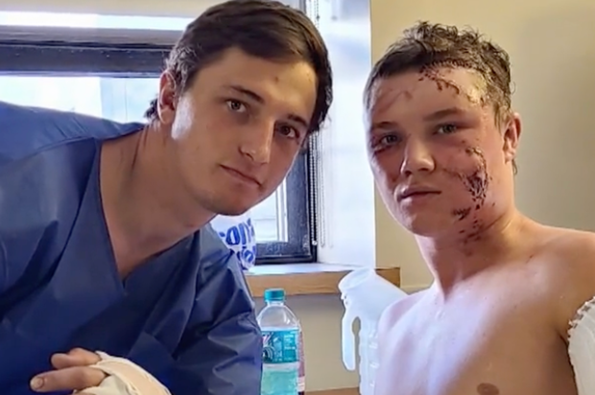 College wrestler saves friend from grizzly bear attack by pulling it off him by the ear