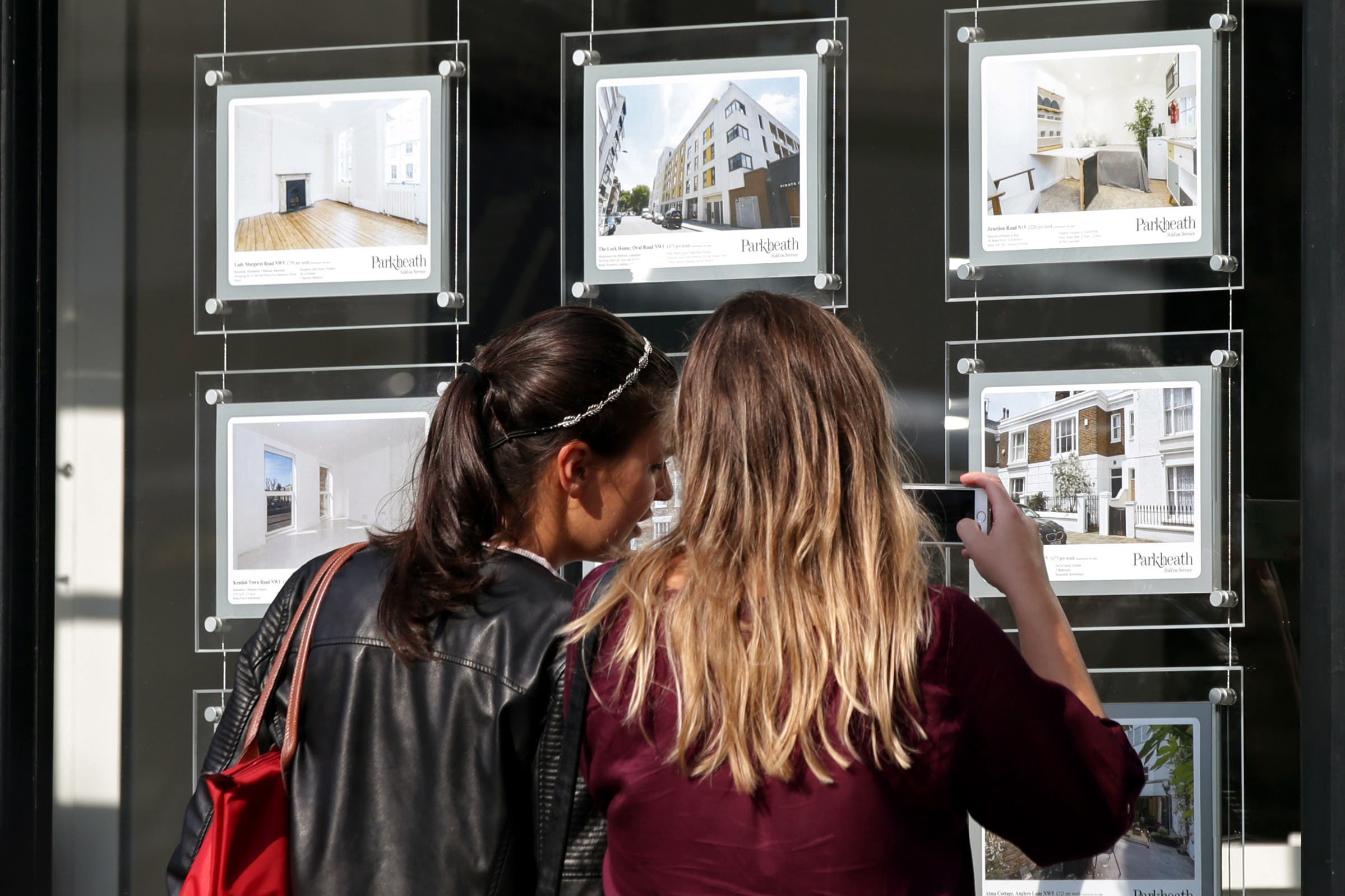 The average UK house price reached a record high of £296,000 in August after jumping by £36,000 annually, according to official figures (Yui Mok/PA)