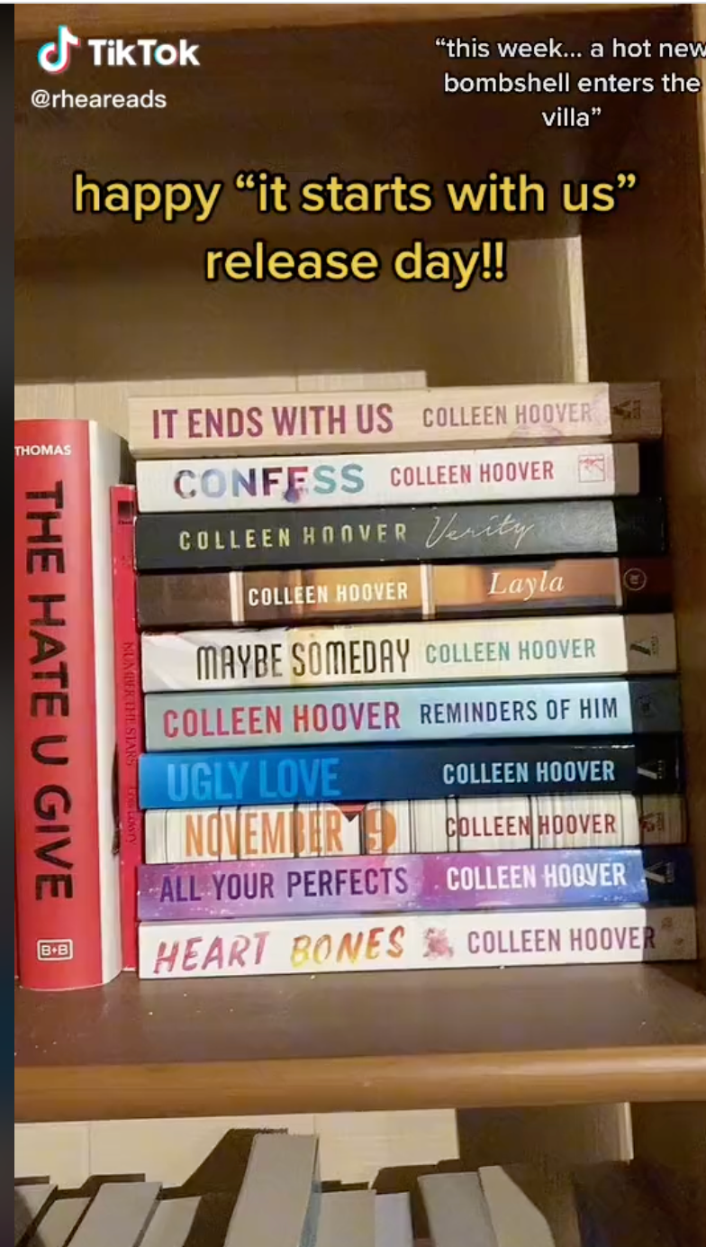 Colleen Hoover, Viral BookTok Sensation Lead 2022 Romance Book Boom -  Bloomberg