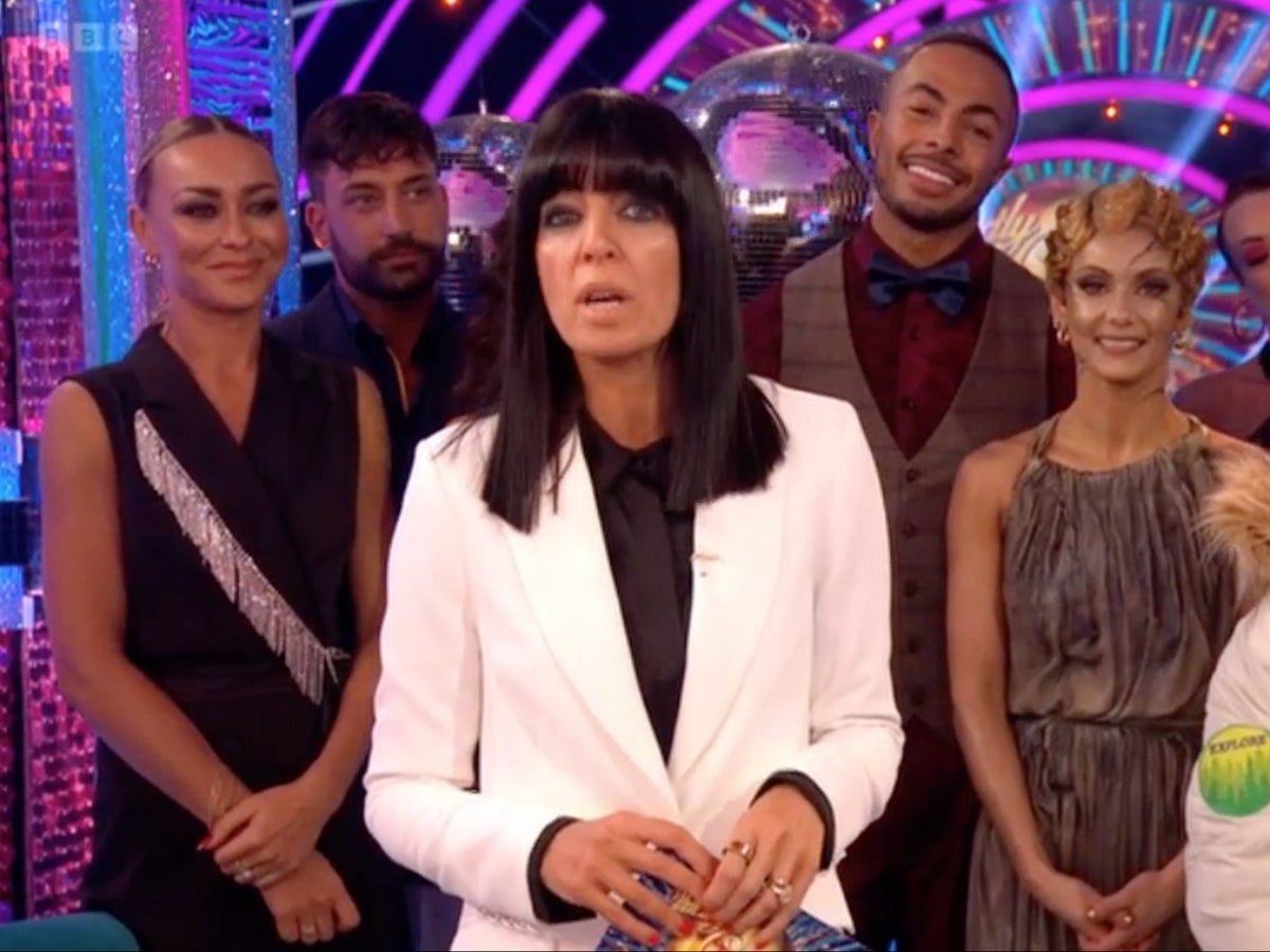 Strictly: Claudia Winkleman makes dig at Tory party chaos with Hamza Yassin comment