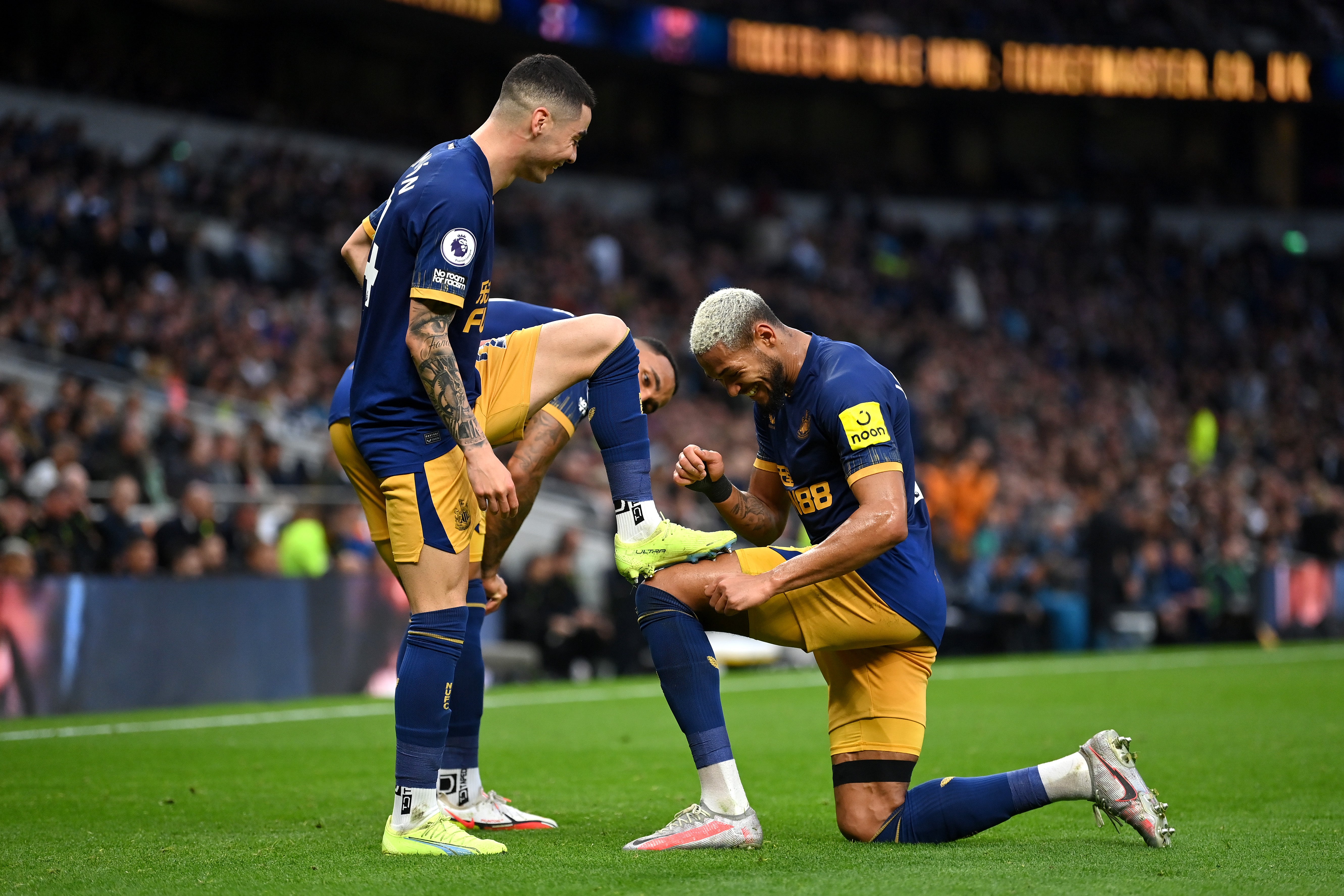 Tottenham 2-1 Fulham: Spurs rise to second place with Kane & Hojbjerg  scoring