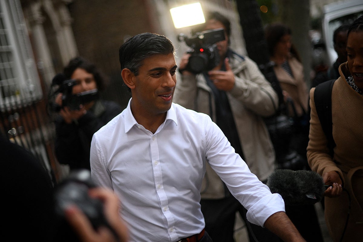 Rishi Sunak – live: Former chancellor poised to become PM after Johnson drops out of race