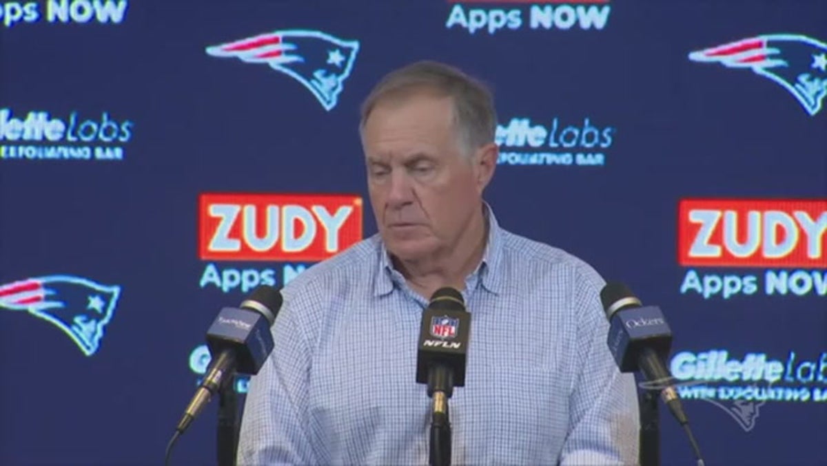 New England Patriots's Bill Belichick reacts to Chicago Bears loss