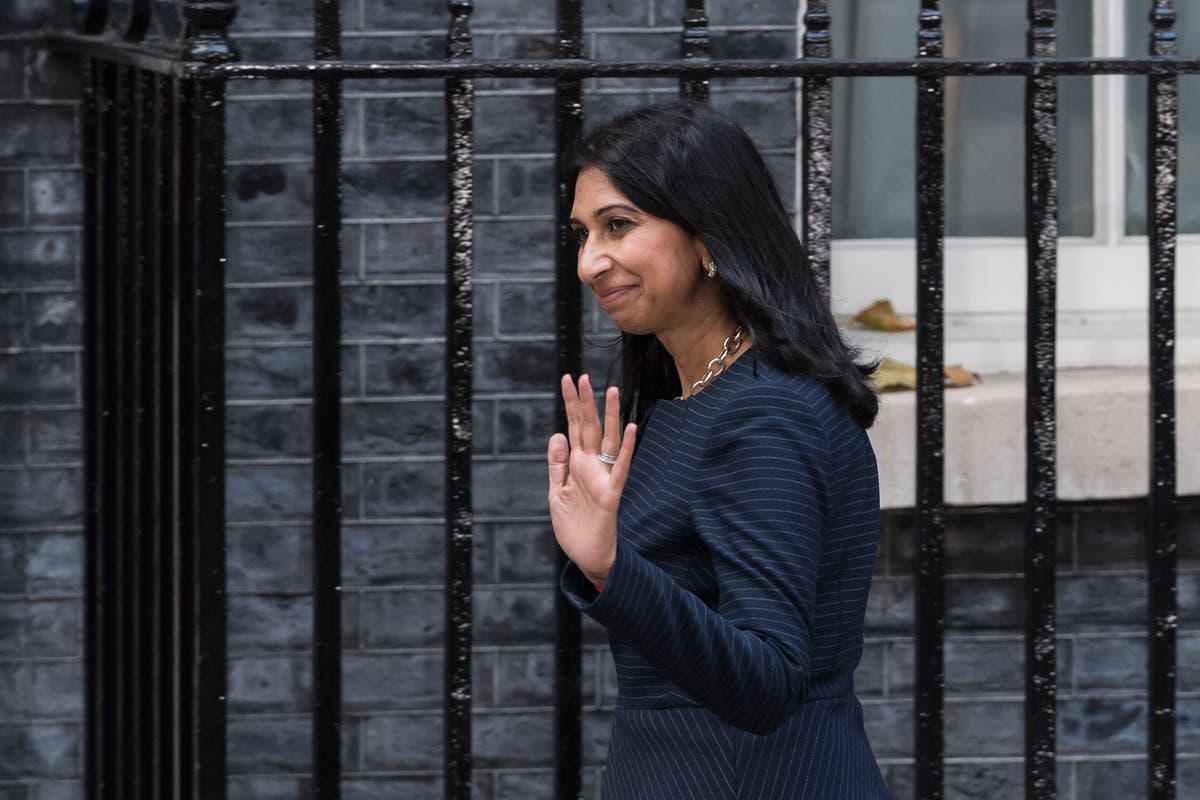 Foreign secretary denies Rishi Sunak did deal to bring back scandal-hit Braverman 