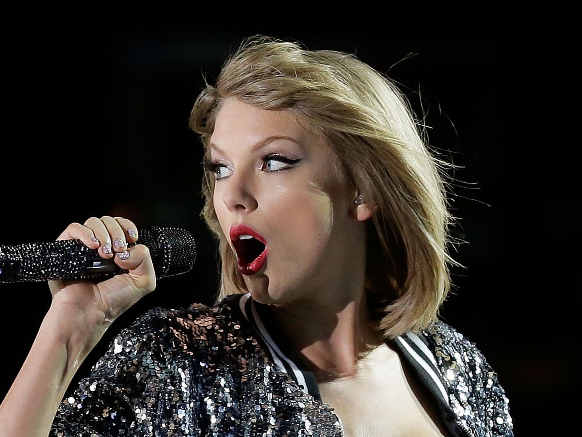 Taylor Swift makes surprise appearance at Bon Iver’s London show days ...