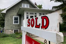 Average long term mortgage rates jump above 7% this week