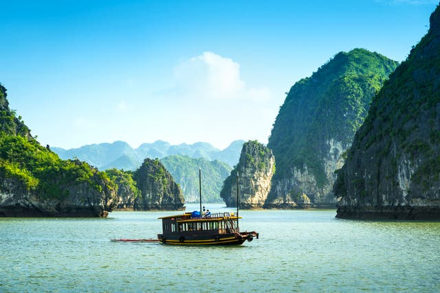 <p>H? Long Bay is one of Vietnam’s hottest sightseeing spots</p>