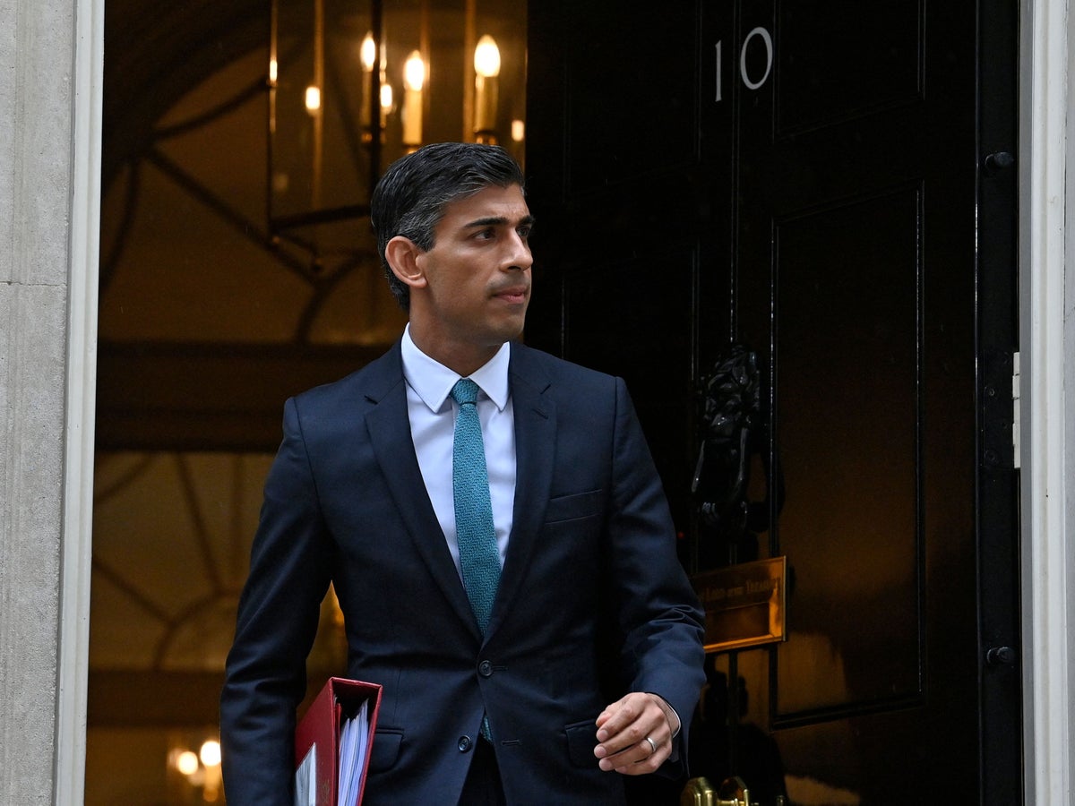News from Rishi Sunak – live: None of the 10 assistants “worried that Liz Truss could be investigated by Commons for lying”