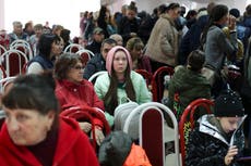 Ukraine news - live: Russia ‘completes’ Kherson evacuation as more blackouts hit Kyiv