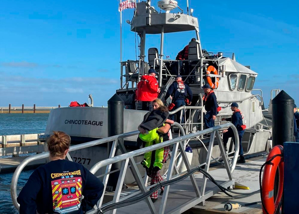 Coast Guard: 13 rescued from sinking vessel off Virginia