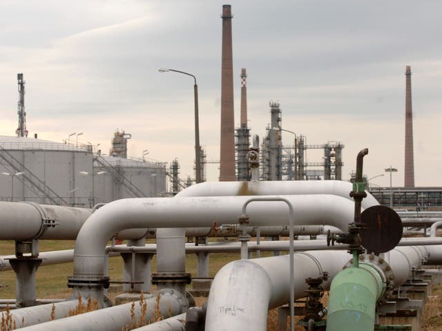 <p>A pumping station at the end of the Druzhba oil pipeline in the east German refinery PCK in Schwedt</p>