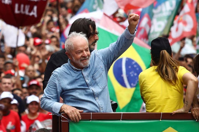 <p>Lula on the campaign trail in Sao Paulo on Saturday </p>