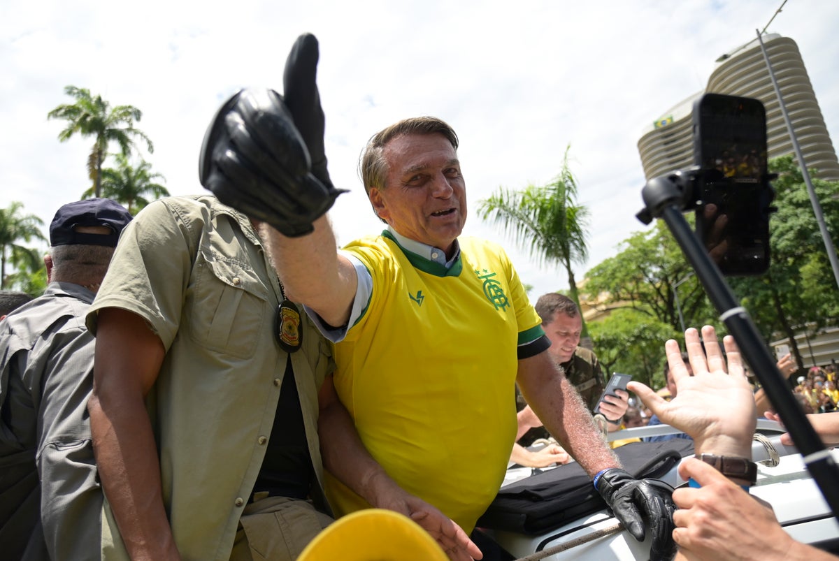 Bolsonaro seizes on Brazil’s soccer glory during election
