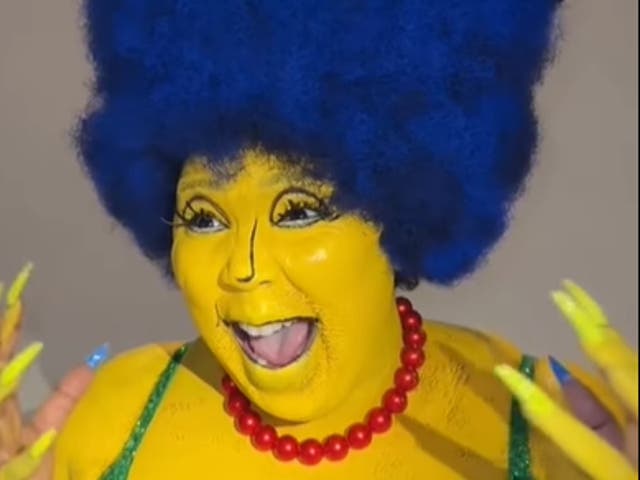 <p>Lizzo dressed as Marge Simpson for Halloween 2022</p>