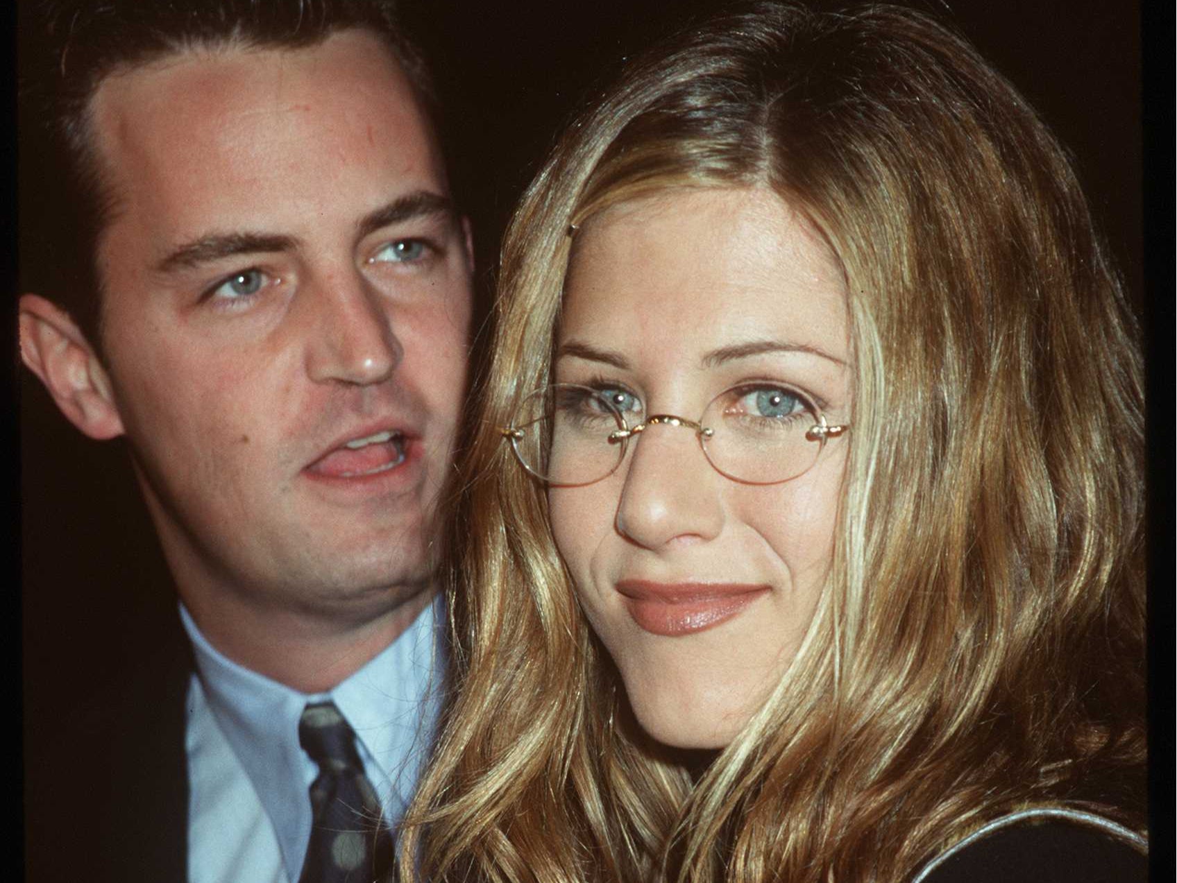 Perry and Aniston in 1998