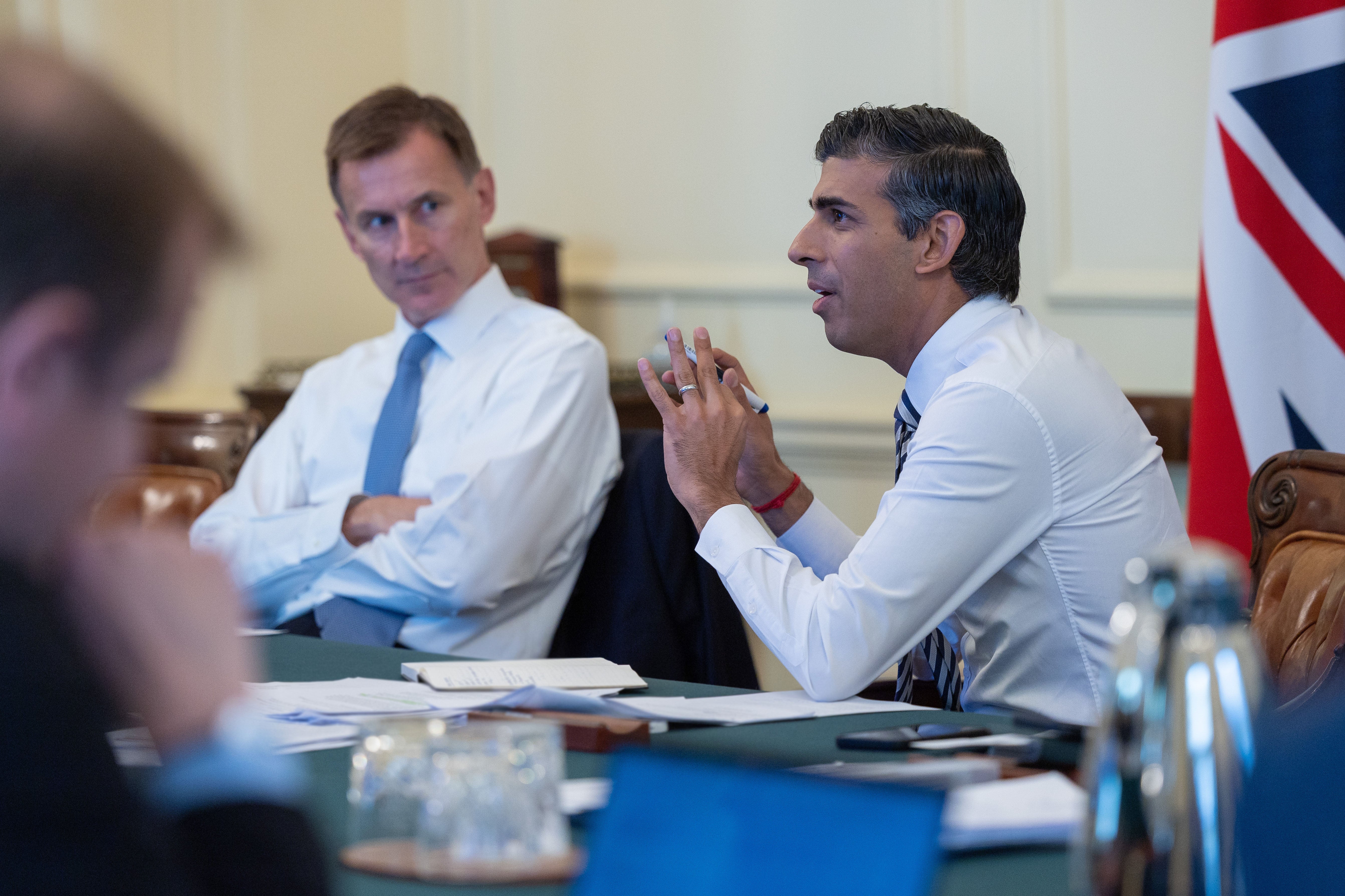 Rishi Sunak and Jeremy Hunt delayed the fiscal announcement from Halloween to November