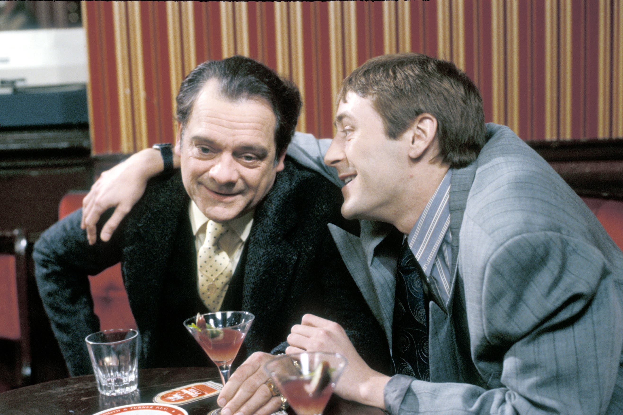 Jason como Del Boy e Nicholas Lyndhurst como Rodney em 'Only Fools And Horses'