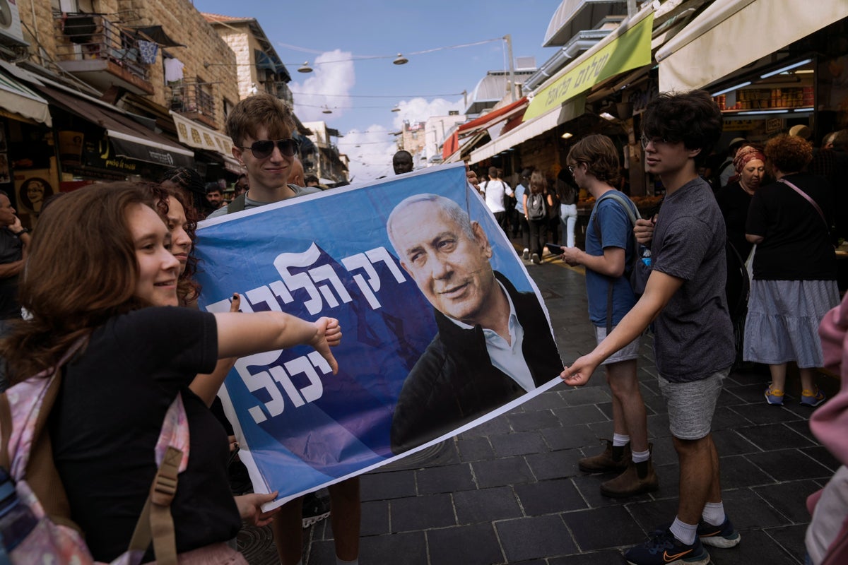 Israelis vote again, as political crisis grinds on