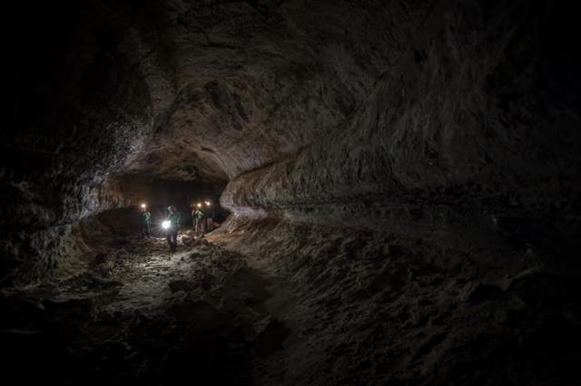 La morfología de los tubos de lava en Marte y la Luna es similar a la de su contraparte terrestre