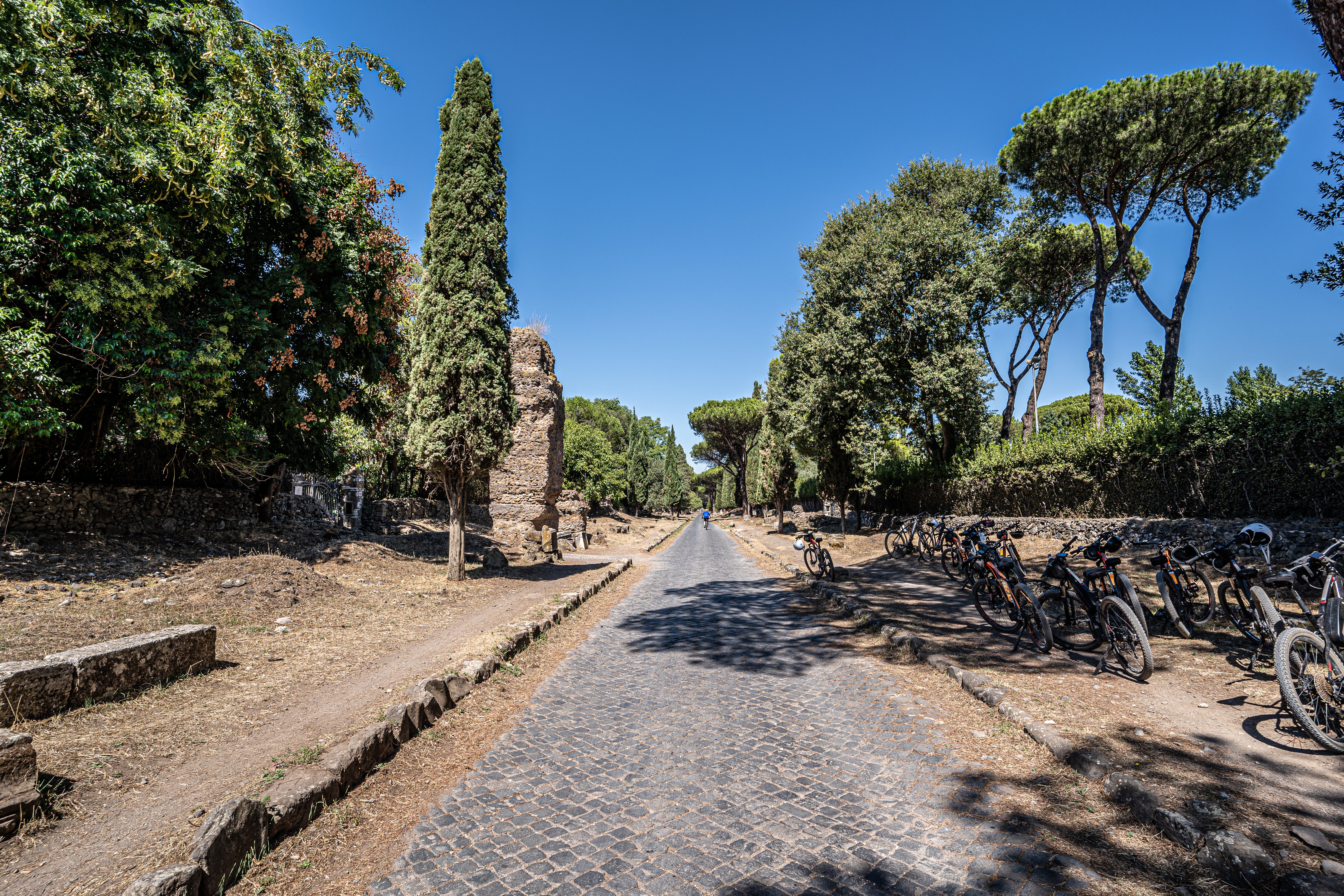 The Appian Way gets you far from the madding crowd