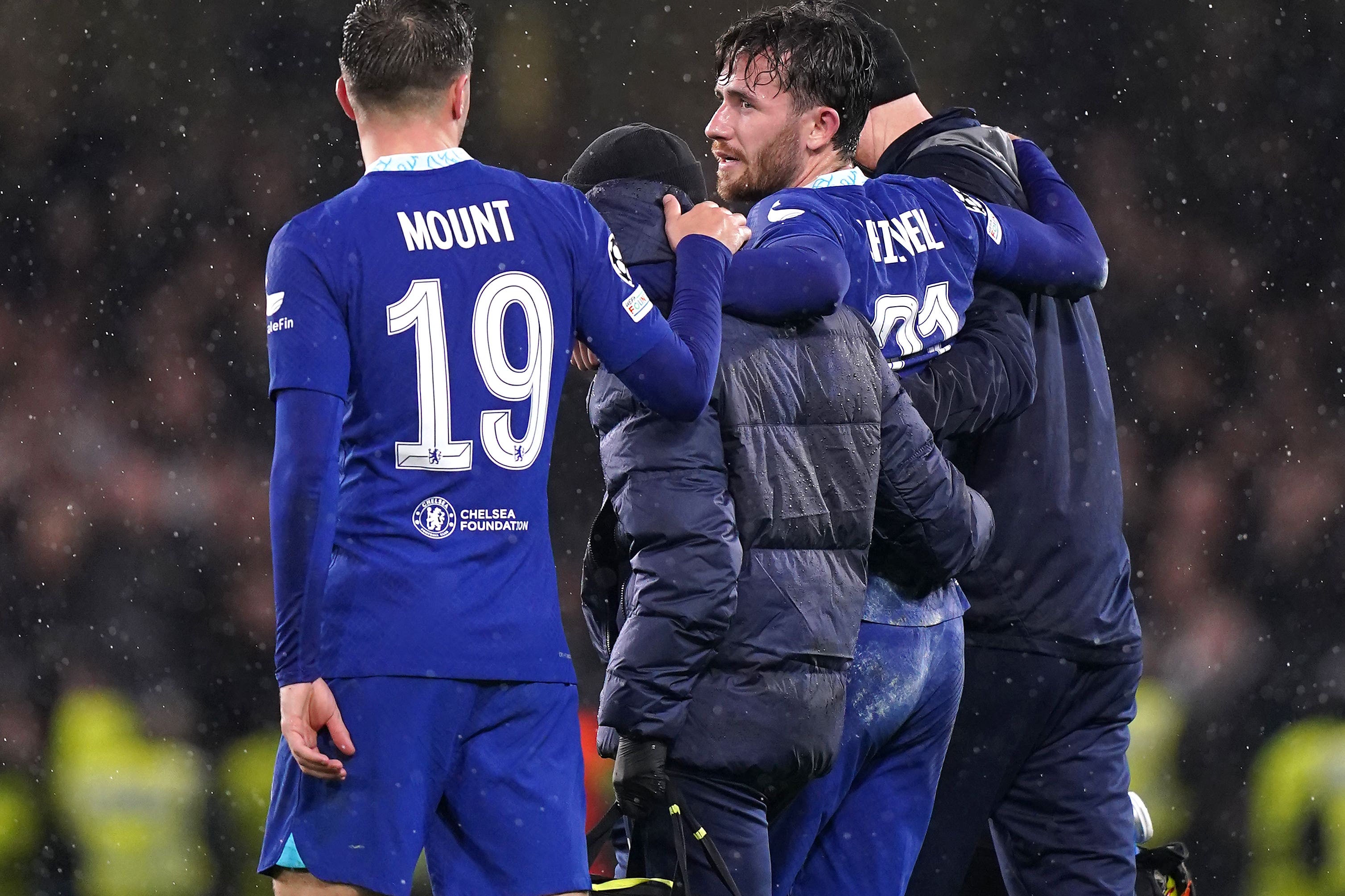 Ben Chilwell limps away after the injury