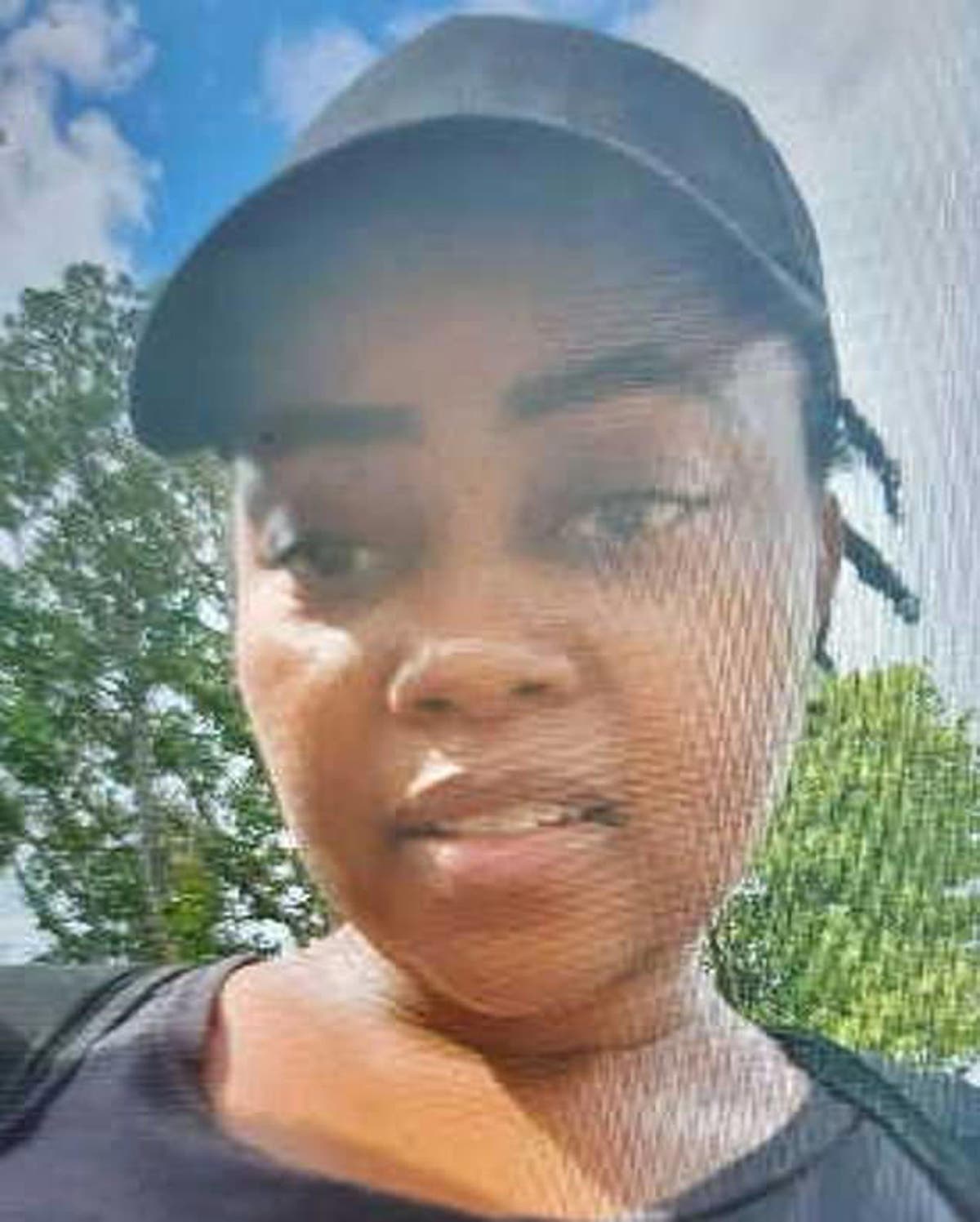 Hunt for mother and two daughters missing from Essex home Hunt for mother and two daughters missing from Essex home