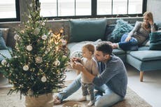 GMB divides viewers as guests debate whether to turn on Christmas lights