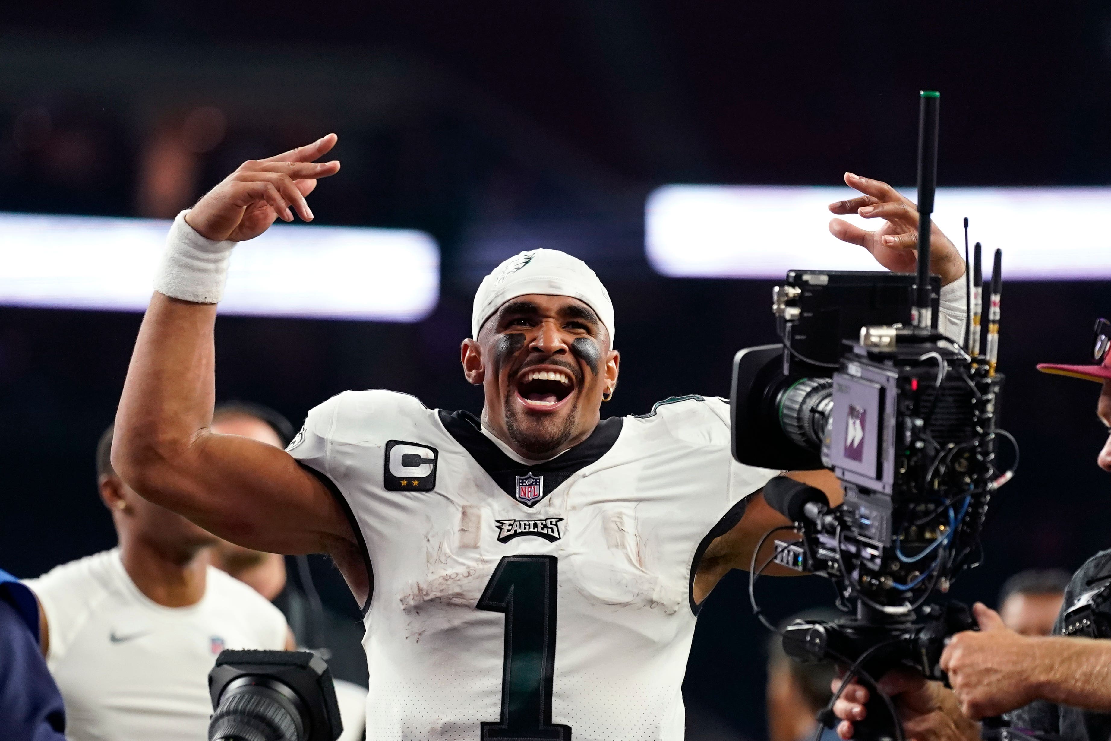 Philadelphia Eagles nab first 8-0 season start with win over Houston Texans