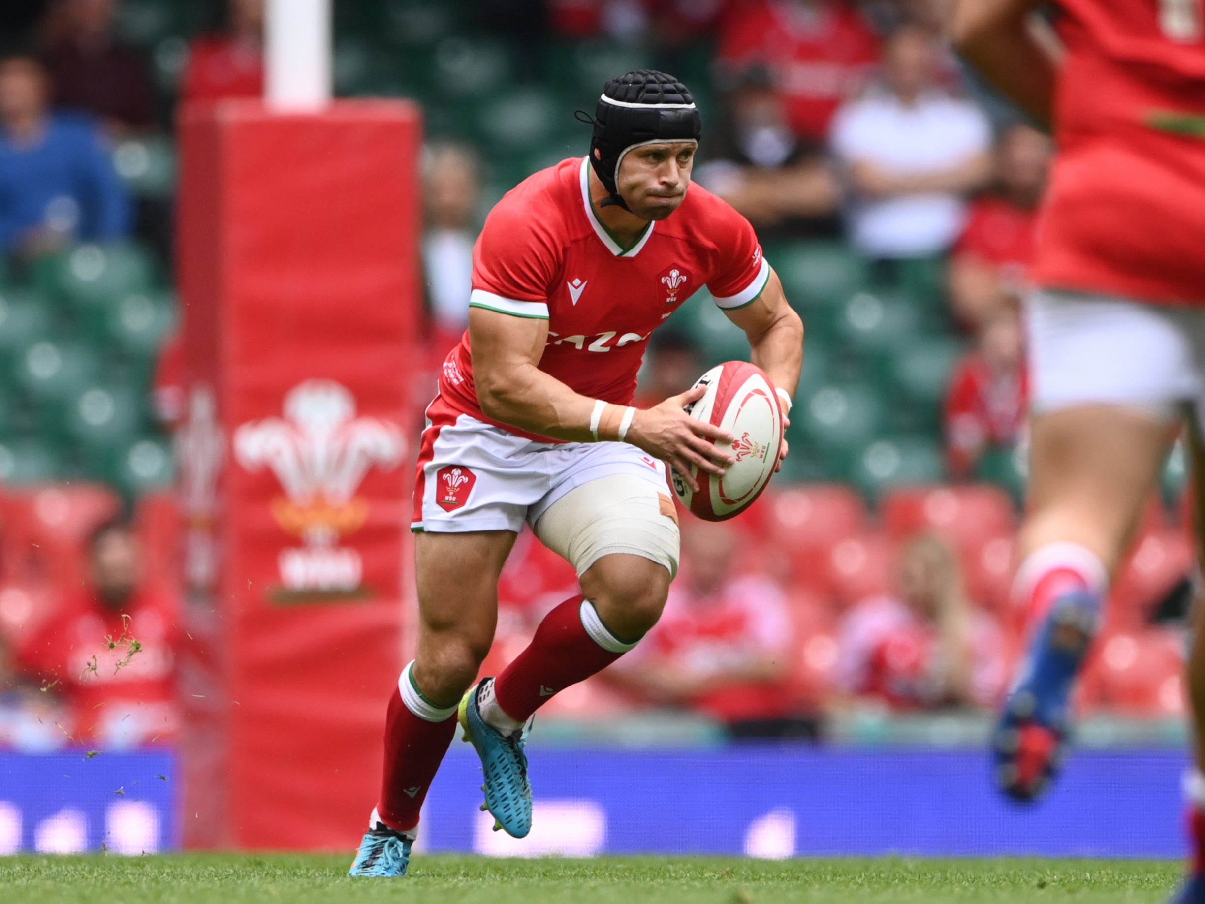 The Scarlets full-back was set to start Saturday’s game