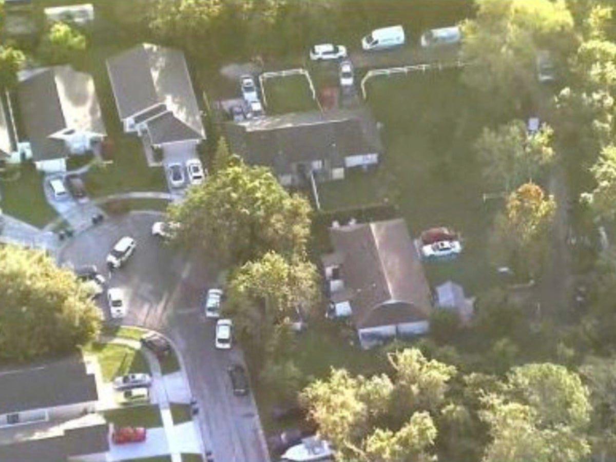 Four people found dead in Florida home after wounded victim runs to neighbour for help