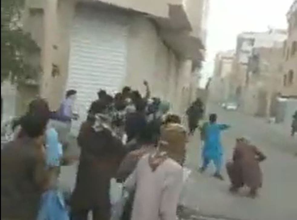 <p>Протестующие в Захедане ранее в этом месяце заявили, что по ним стреляли боевыми пулями</p>