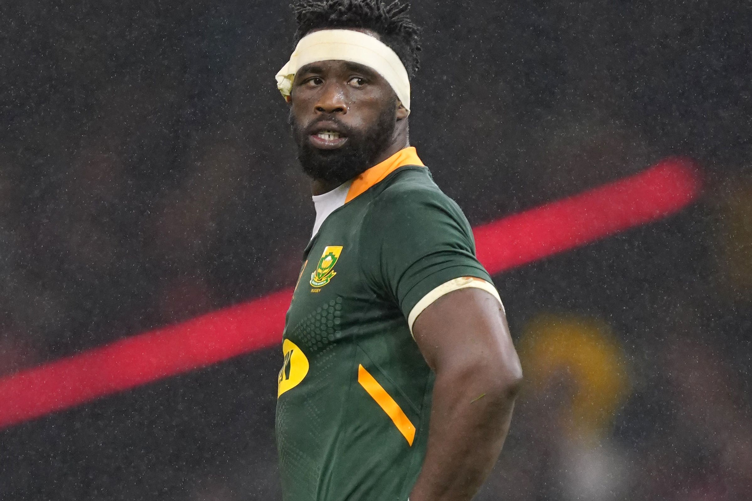 Siya Kolisi is currently injured but the Springboks skipper has been included in the squad