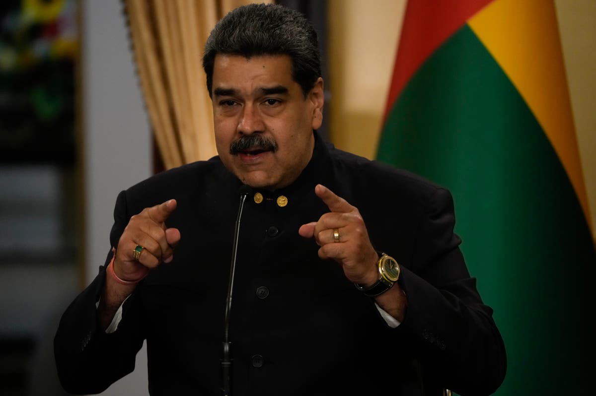 Venezuela, opposition reported preparing to resume talks