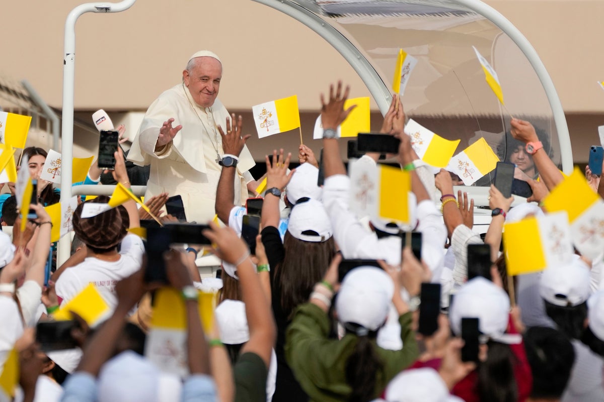 Thousands pack Bahrain national stadium for pope’s main Mass