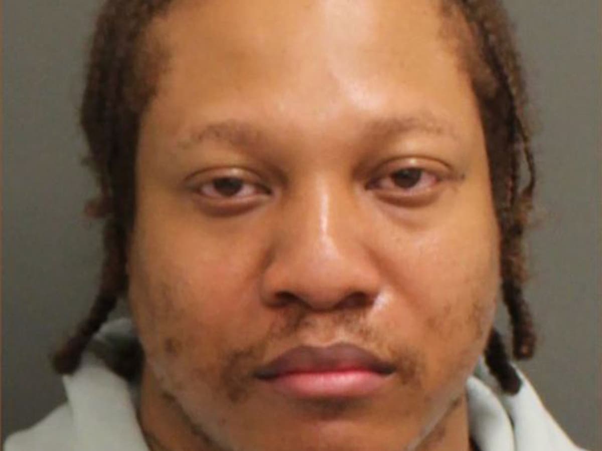 NY fugitive arrested after federal inspector sees him on Walt Disney World vacation
