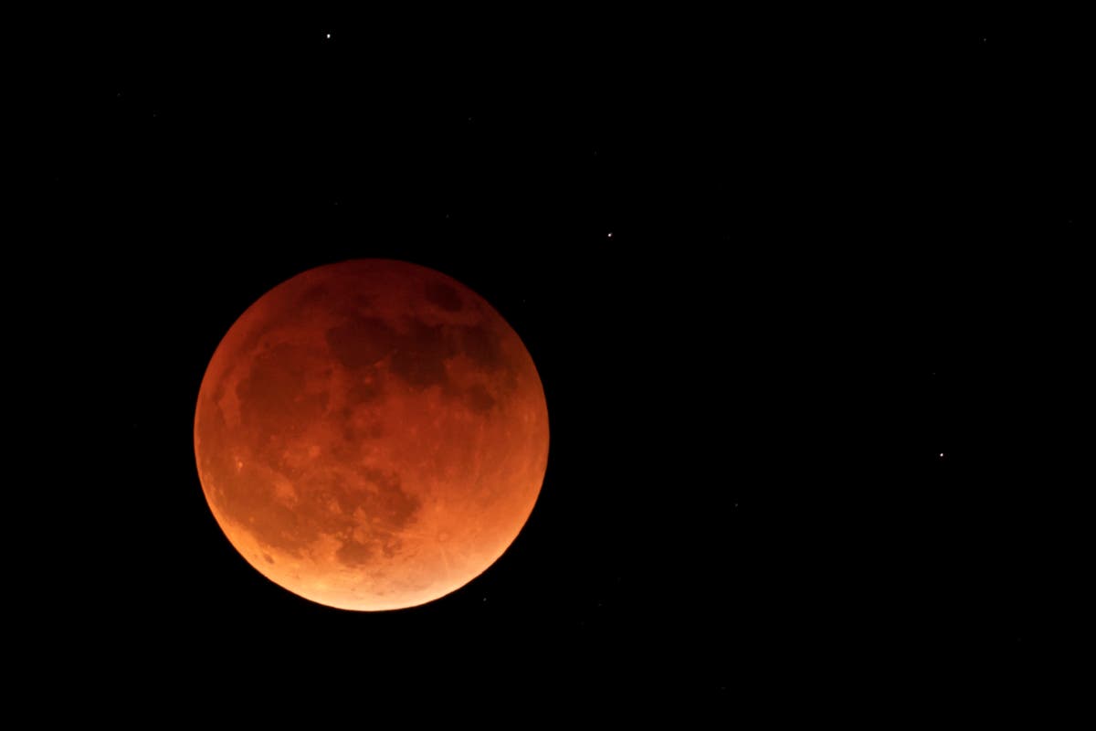 Lunar Eclipse 2022 November Blood Moon Happens For The Last Time In Lunar Eclipse 2022 November Blood Moon Happens For The Last Time In
