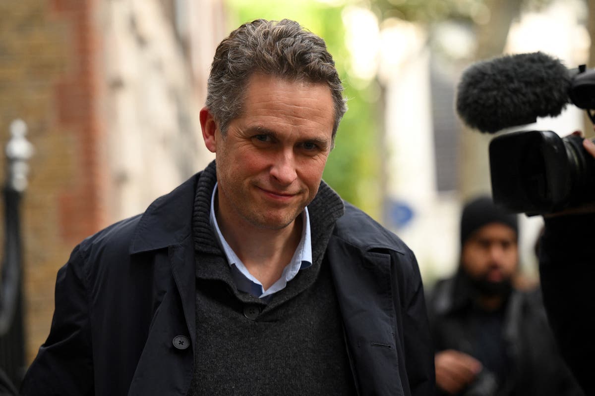 Rishi Sunak news - live: Ally admits PM knew of Williamson bullying claims