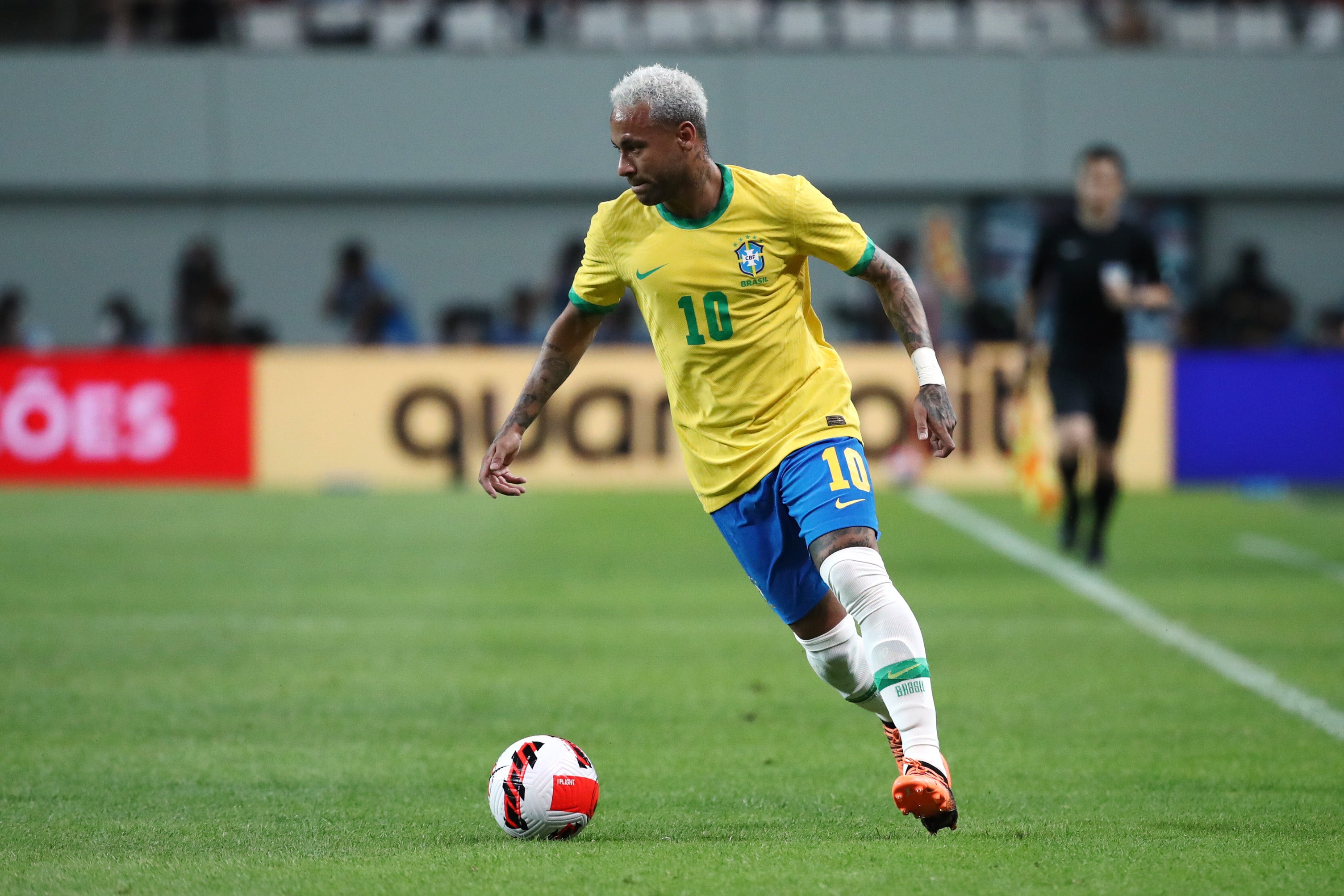 Brazil team picture football 2022 hi-res stock photography and