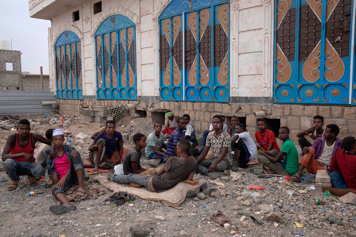 UN: 3 dead, 28 missing after migrant raft sinks off of Yemen | The ...