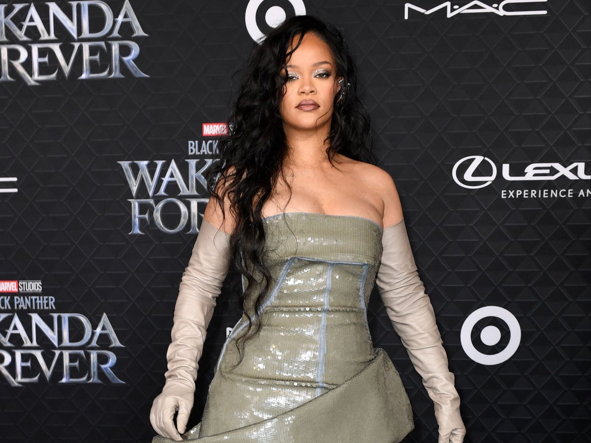 Rihanna Faces Backlash for Featuring Johnny Depp in Savage X Fenty Show -  Fashionista