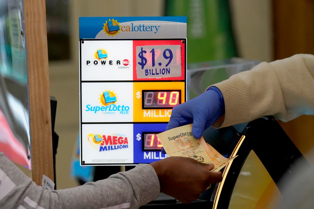 Powerball announces delay to record-breaking $1.9B drawing Powerball announces delay to record-breaking $1.9B drawing